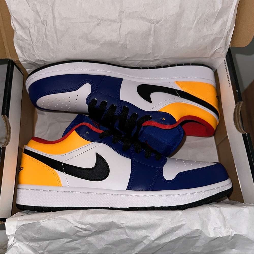 Jordan 1 Low Royal Yellow